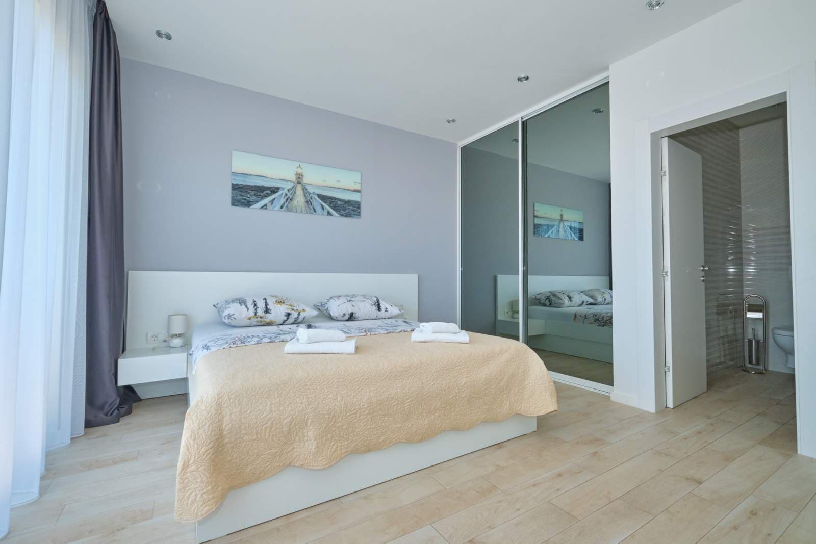Fourth bedroom