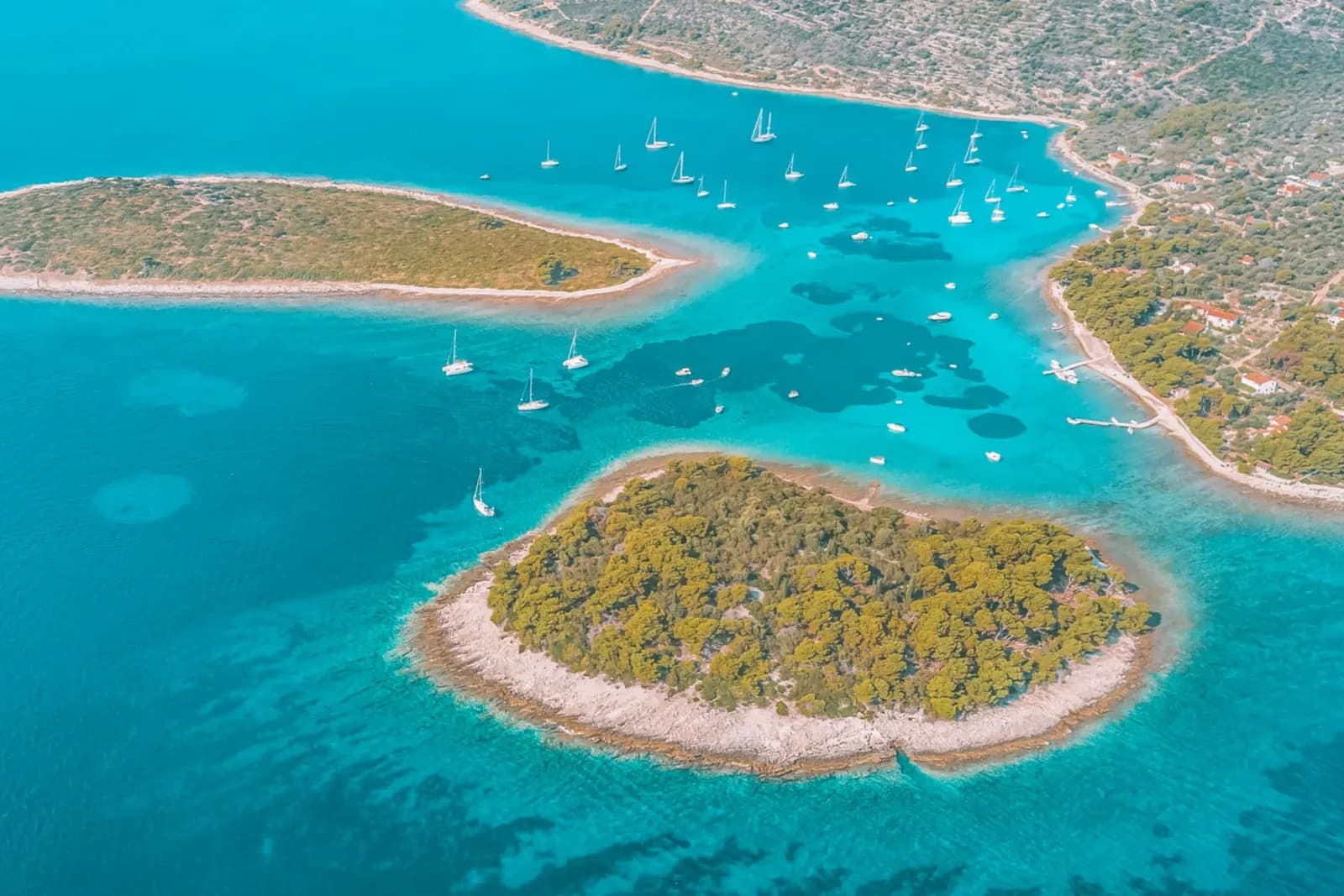 Blue Lagoon, Drvenik
