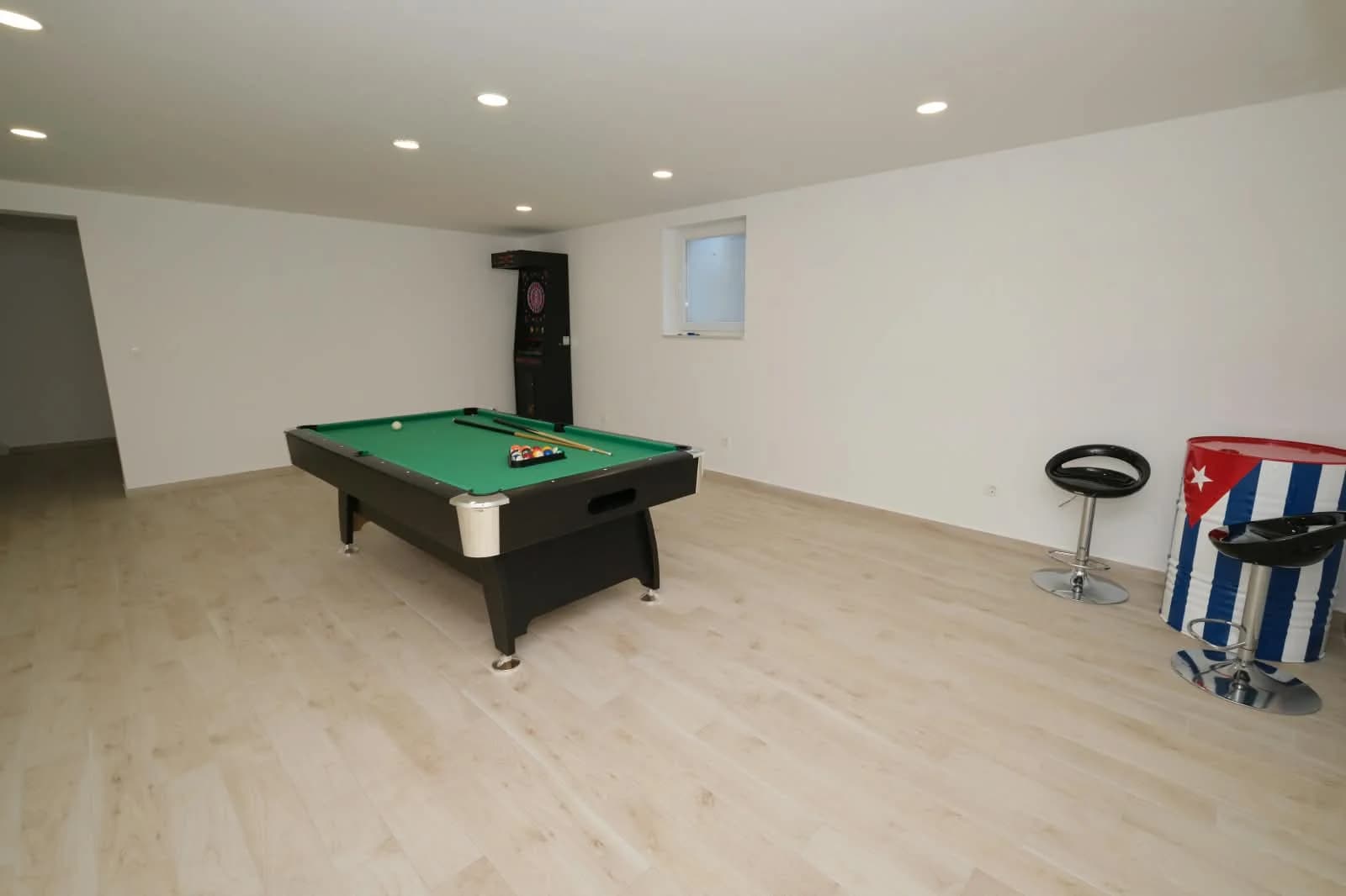 Games room with billiards and darts